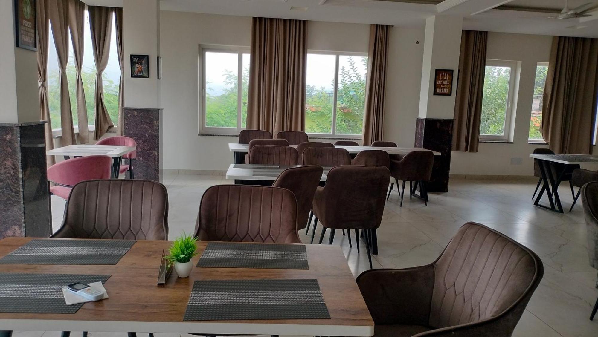 Govind Sagar View Hotel & Restaurant Bilaspur  Екстер'єр фото