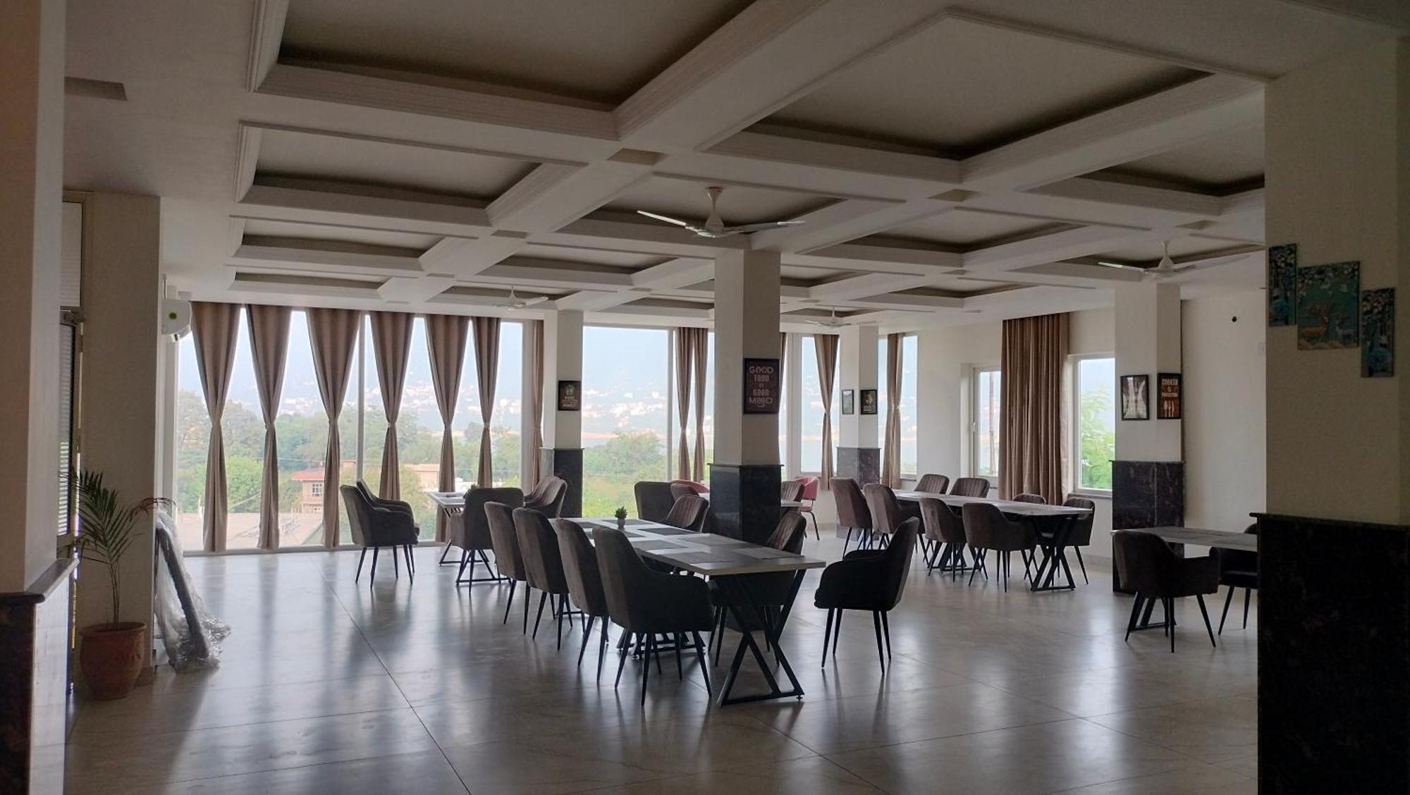 Govind Sagar View Hotel & Restaurant Bilaspur  Екстер'єр фото
