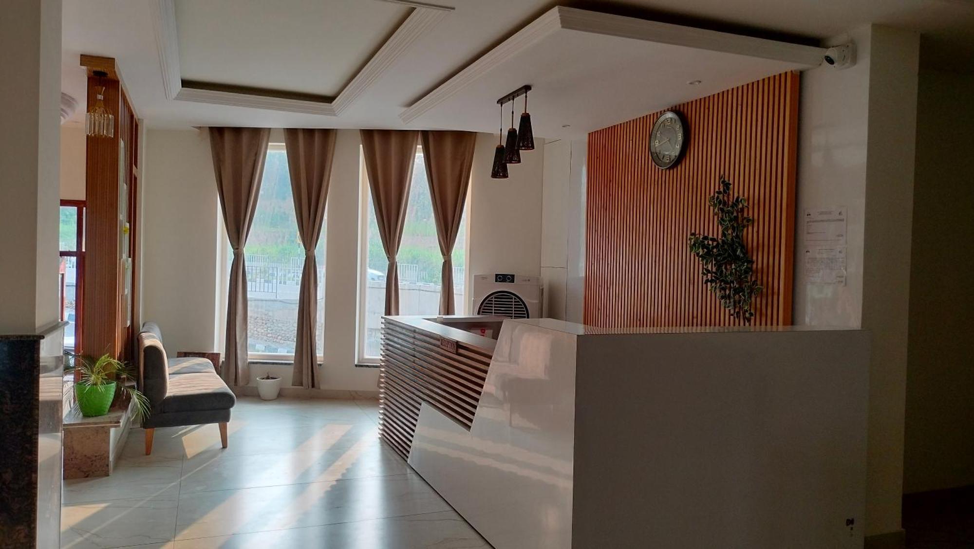 Govind Sagar View Hotel & Restaurant Bilaspur  Екстер'єр фото
