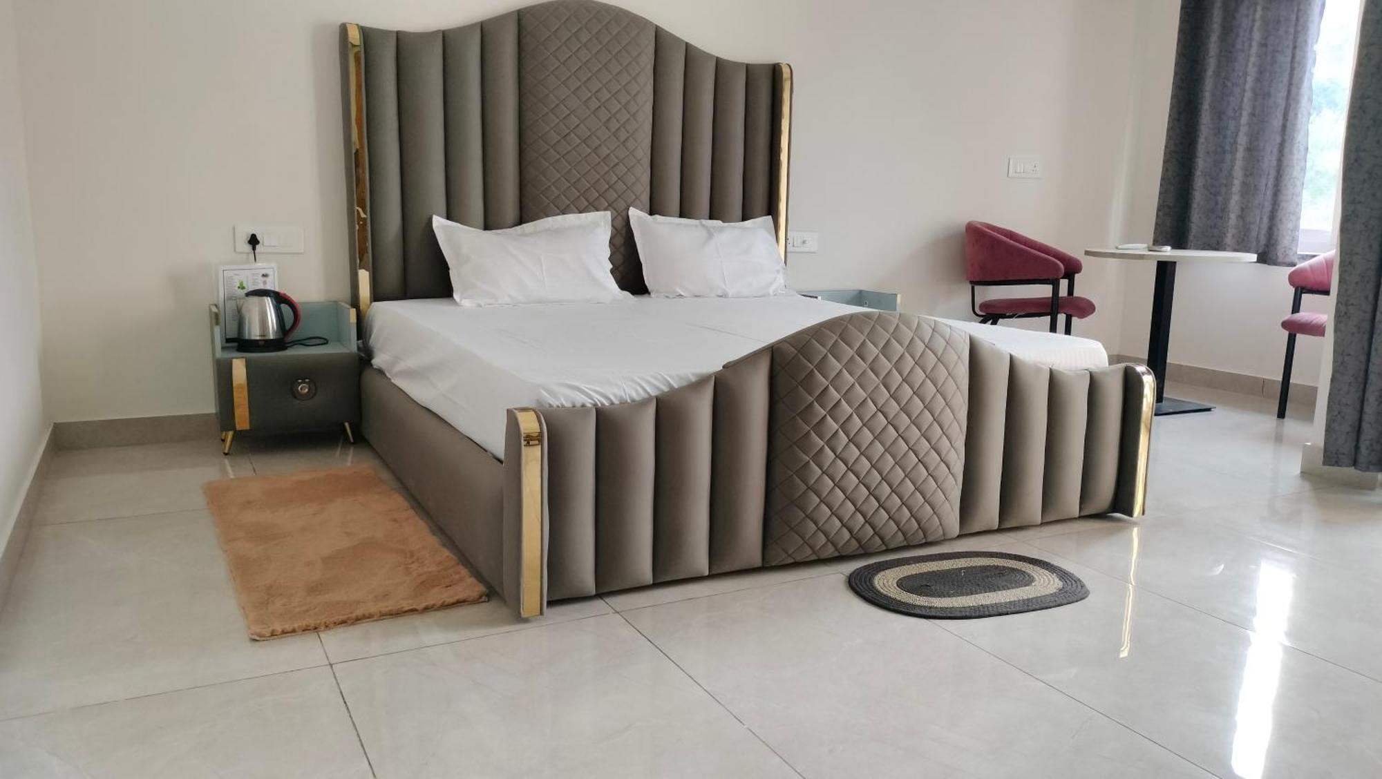 Govind Sagar View Hotel & Restaurant Bilaspur  Екстер'єр фото