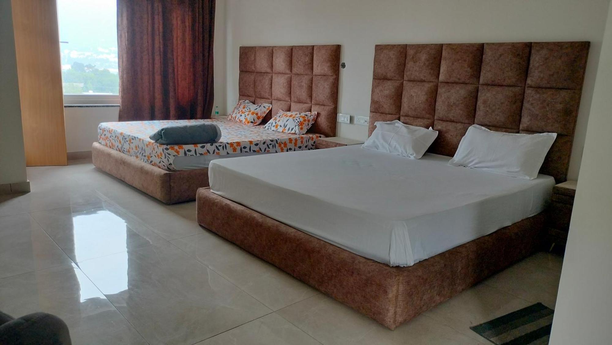 Govind Sagar View Hotel & Restaurant Bilaspur  Екстер'єр фото